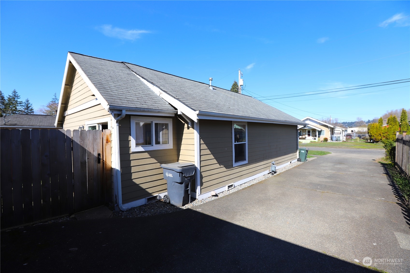 1106 4th Avenue SE