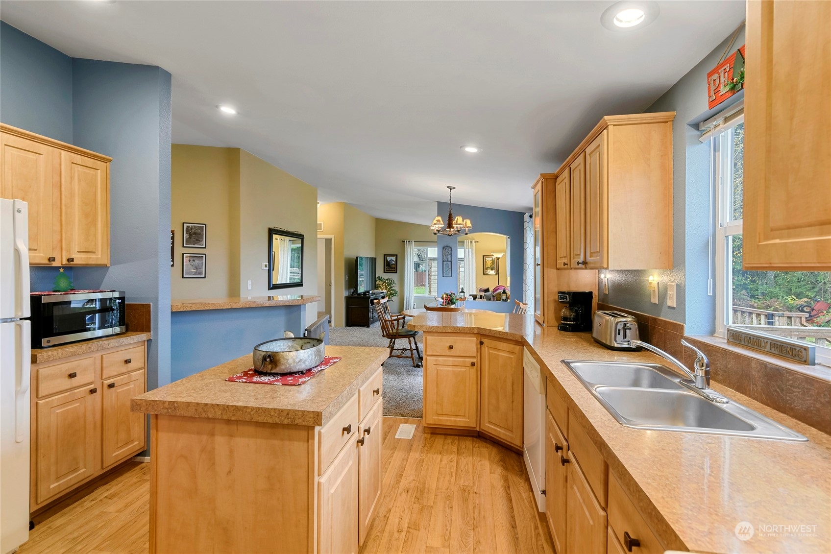 111 NW Beaver Ridge Lane