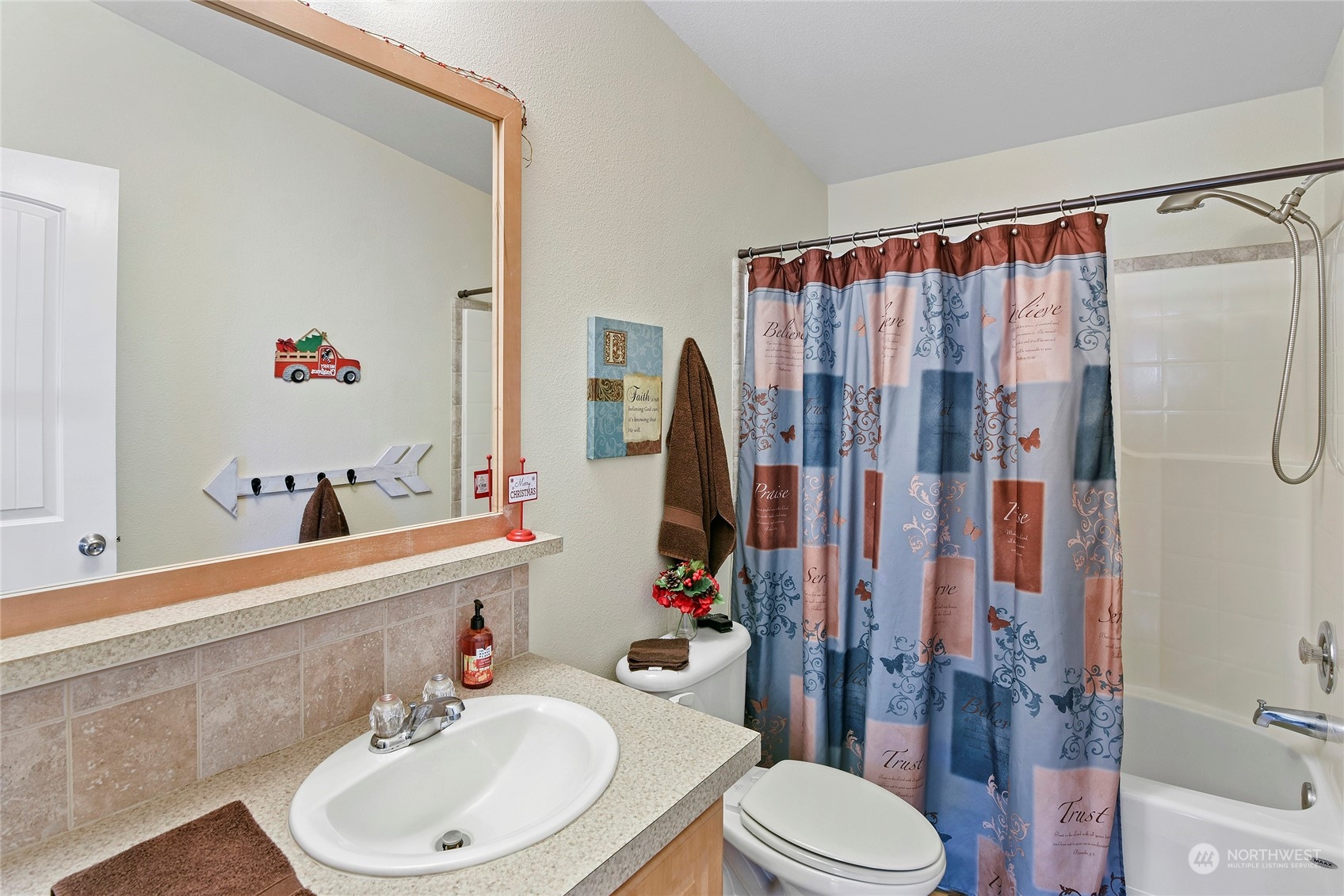 111 NW Beaver Ridge Lane