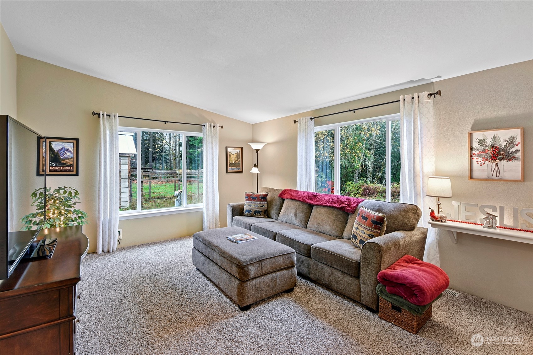 111 NW Beaver Ridge Lane