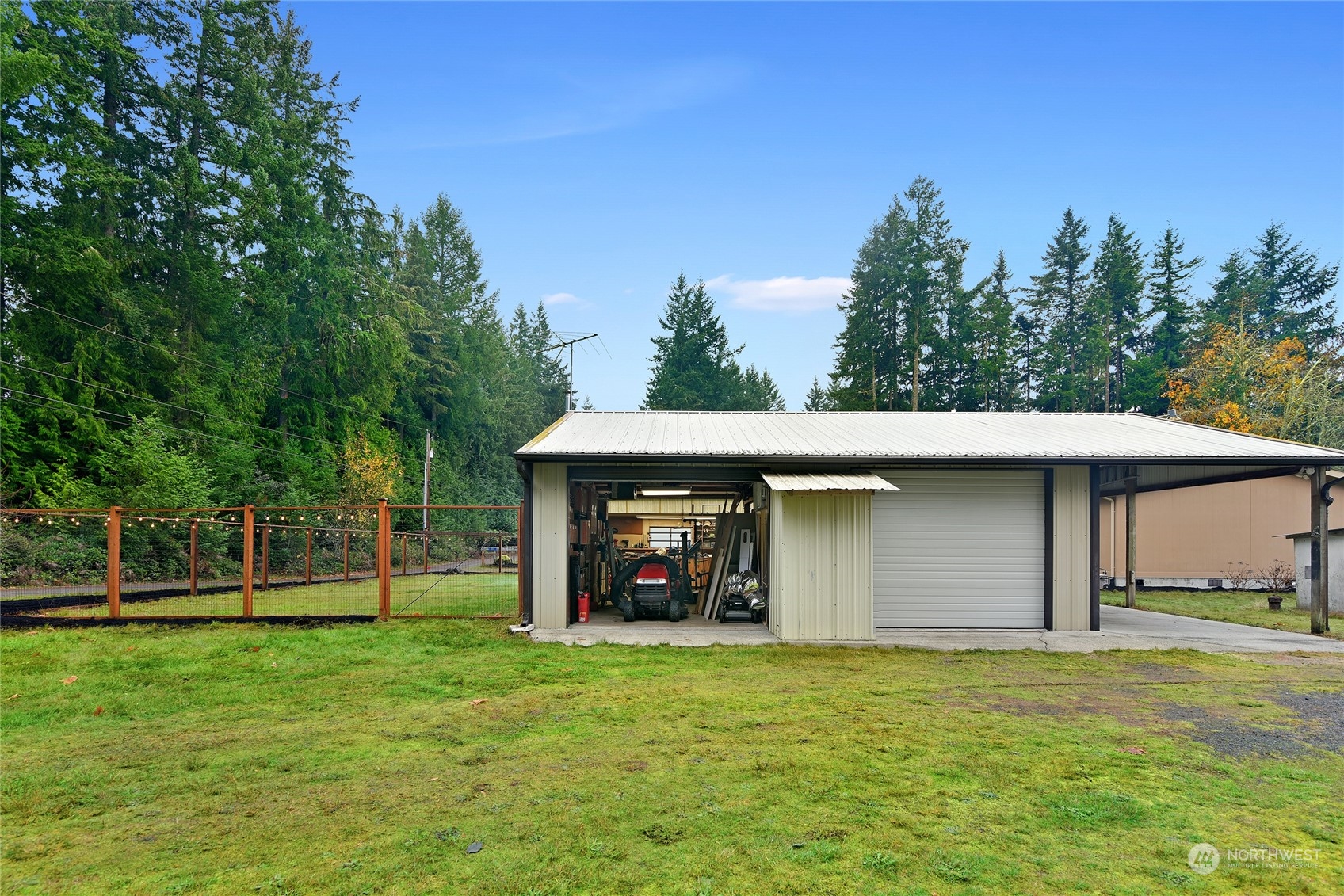 111 NW Beaver Ridge Lane