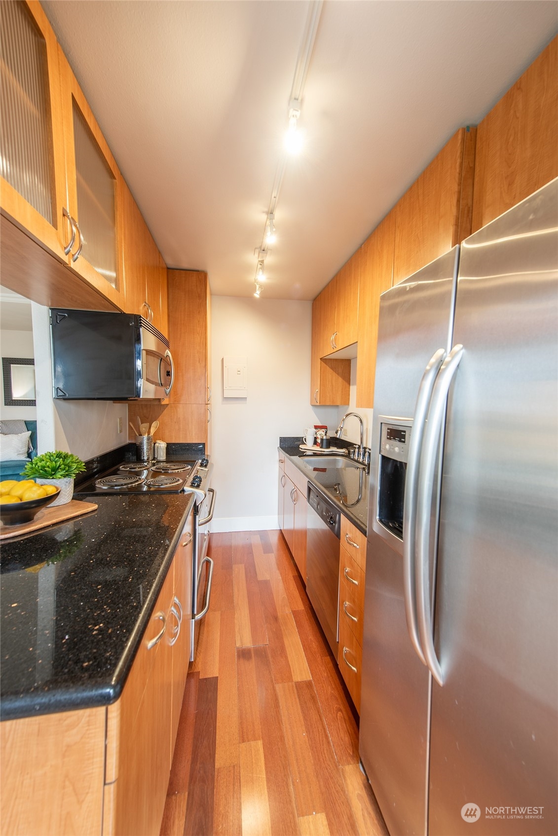 1105 Spring Street Unit: 804