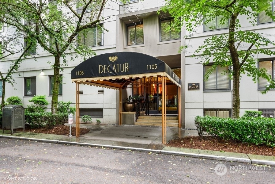 1105 Spring Street Unit: 804