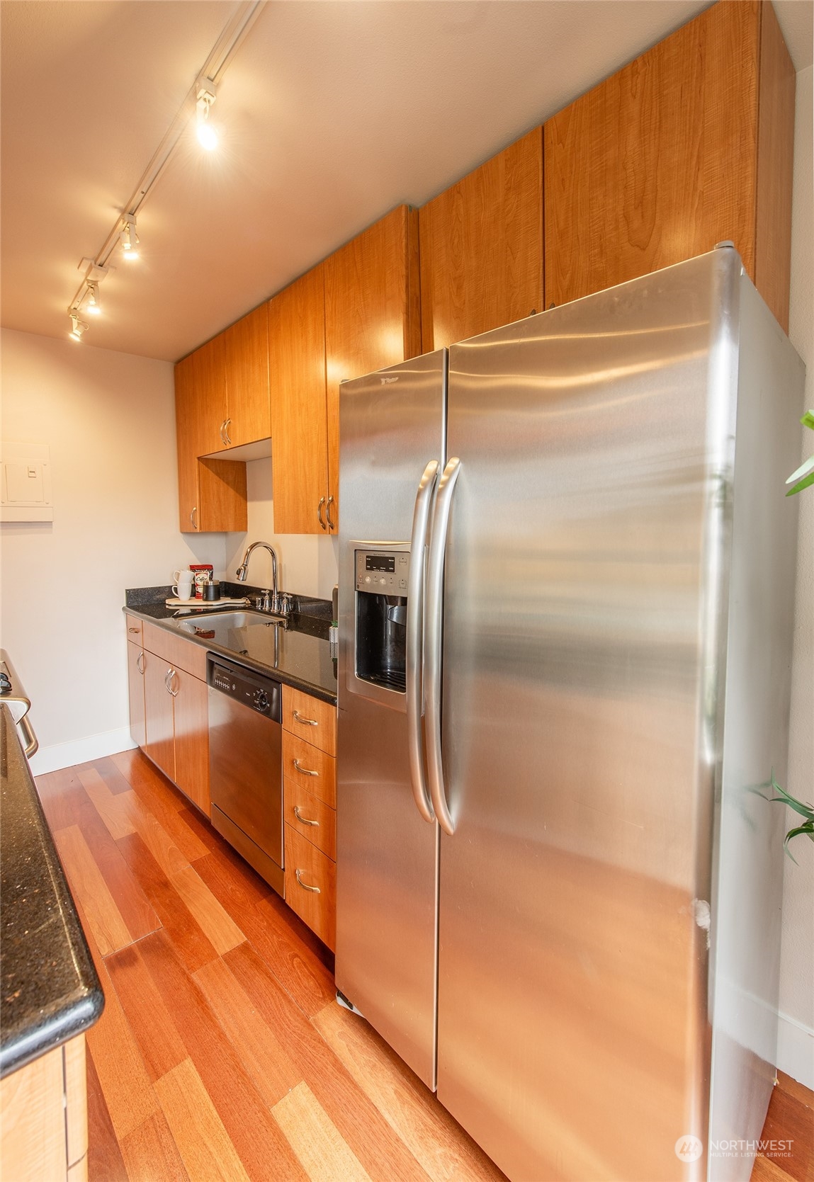 1105 Spring Street Unit: 804
