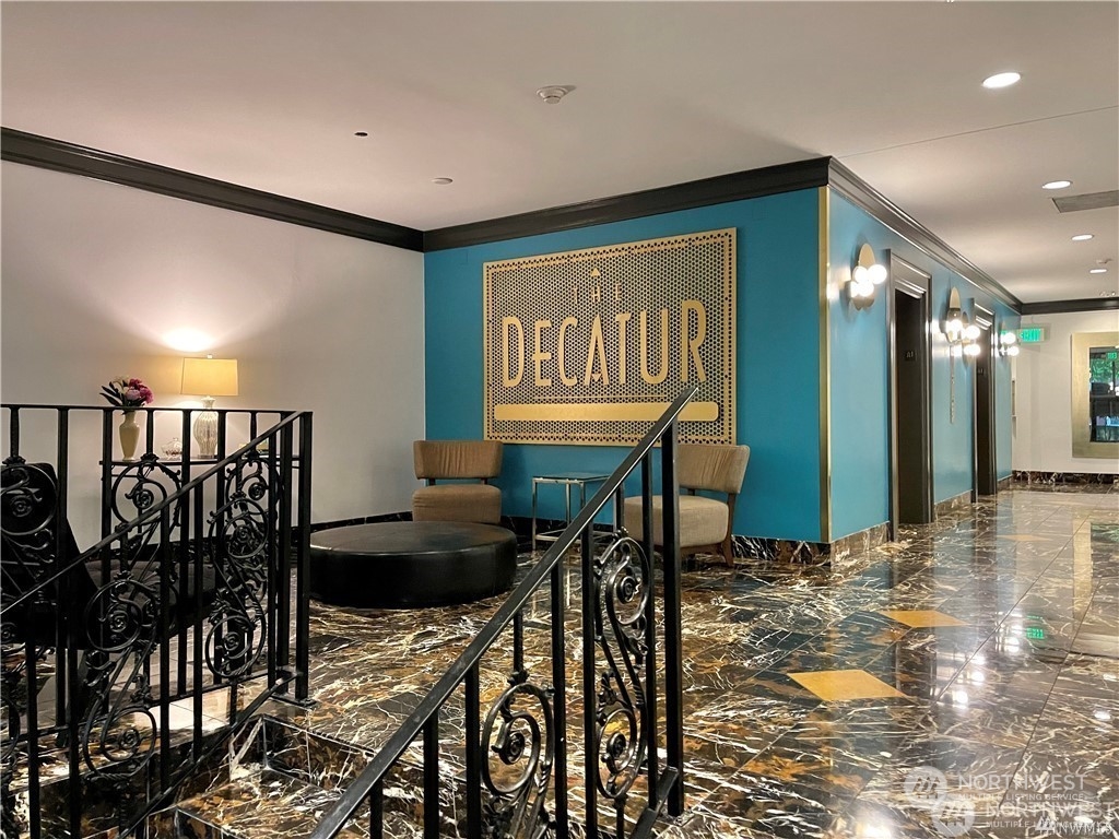 1105 Spring Street Unit: 804