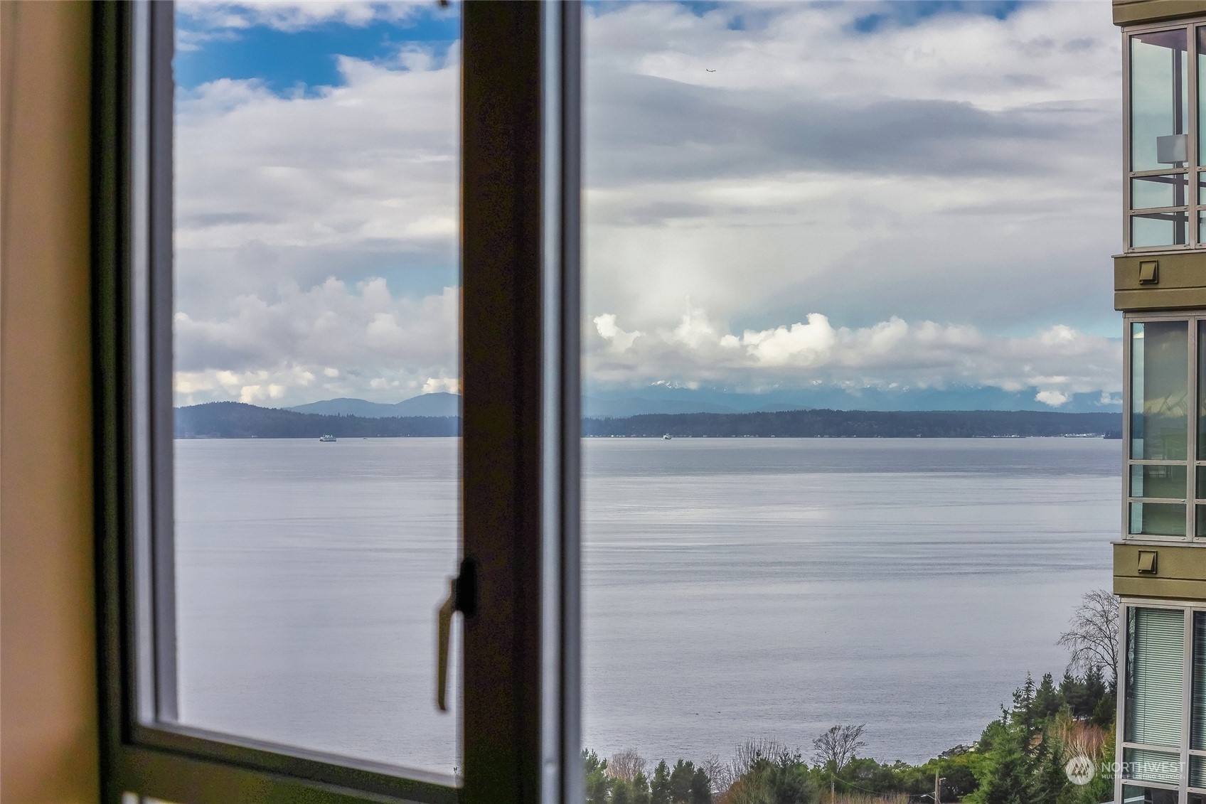 2929 1st Avenue Unit: 1015