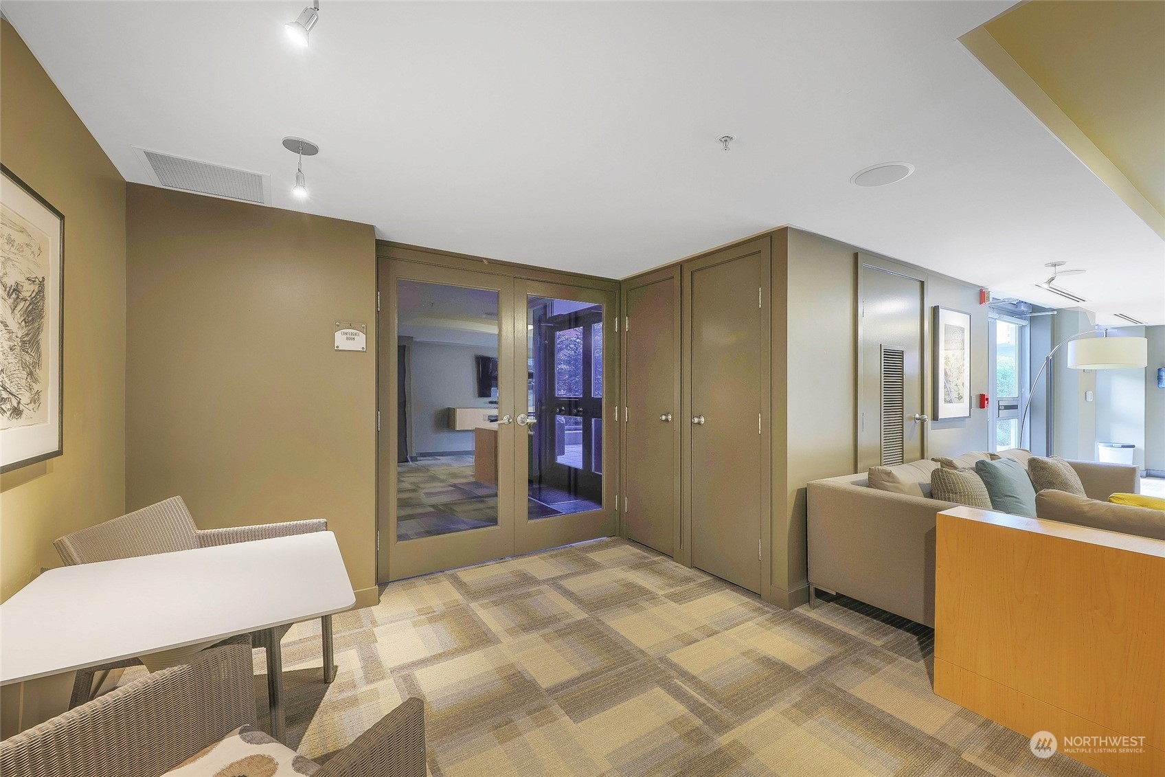 2929 1st Avenue Unit: 1015