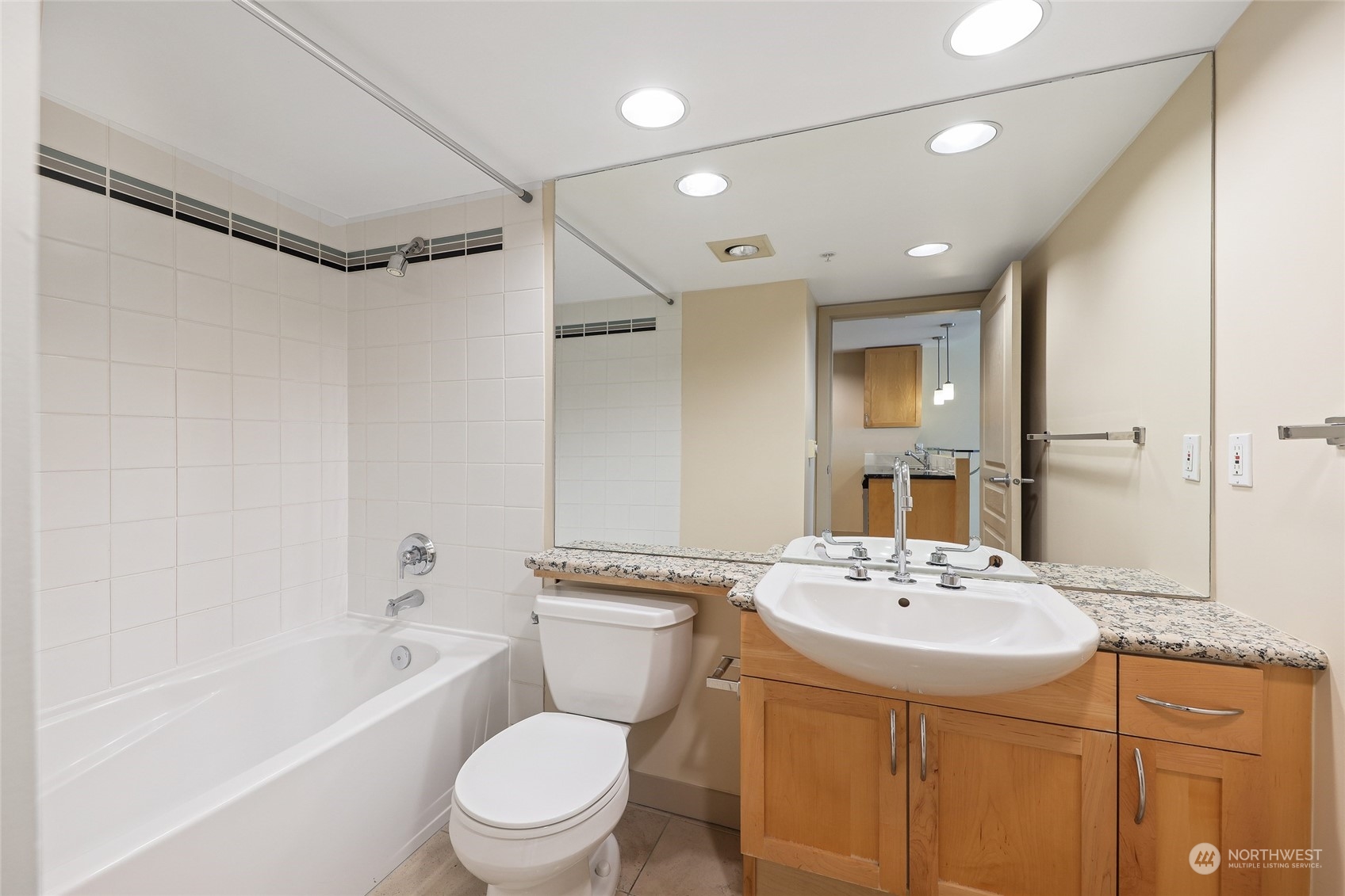 2929 1st Avenue Unit: 1015