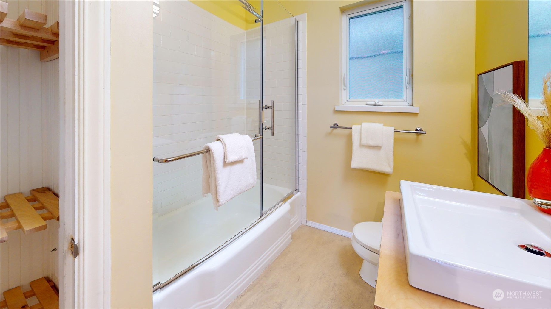 216 Aloha Street #103
