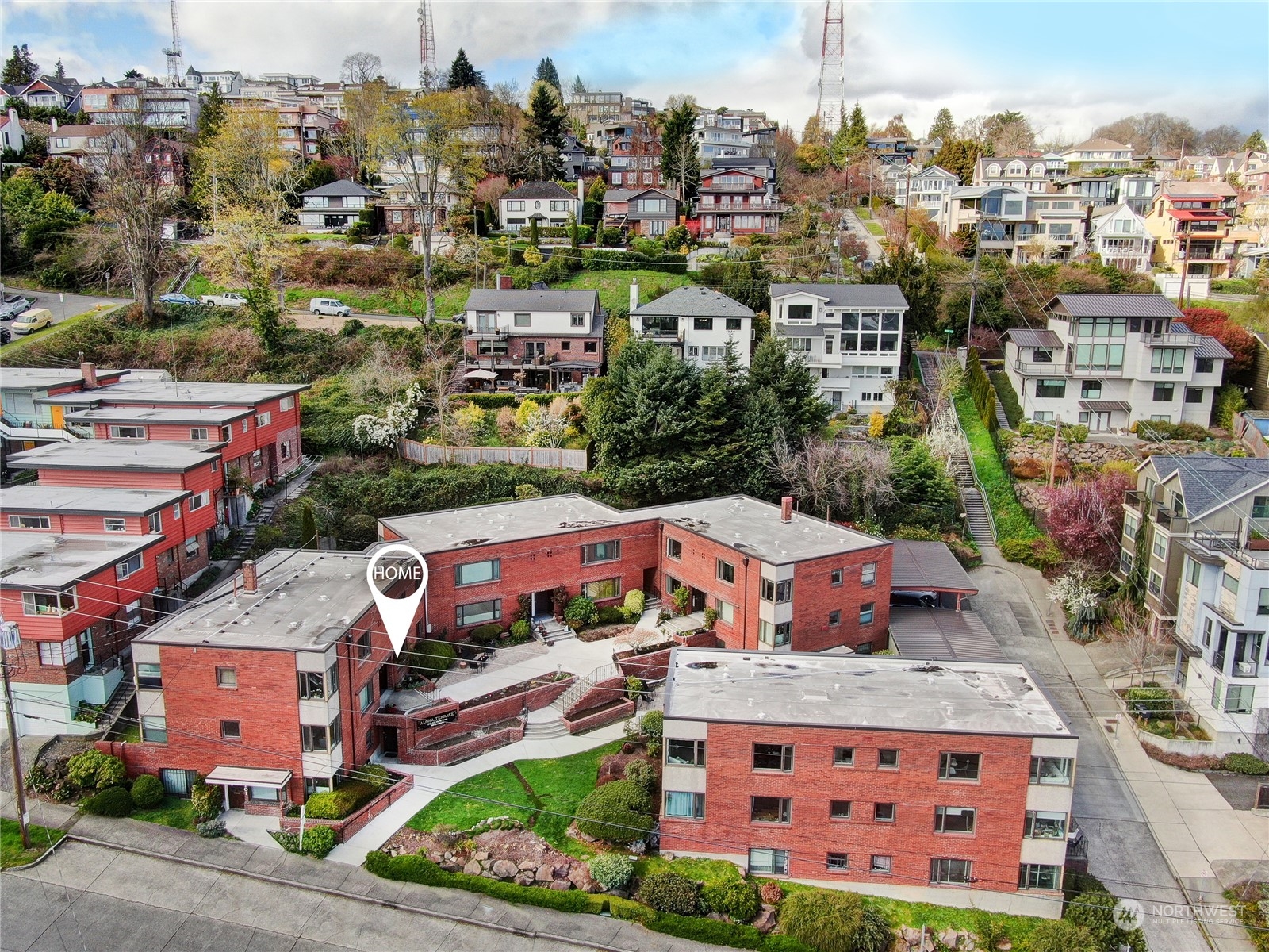 216 Aloha Street #103