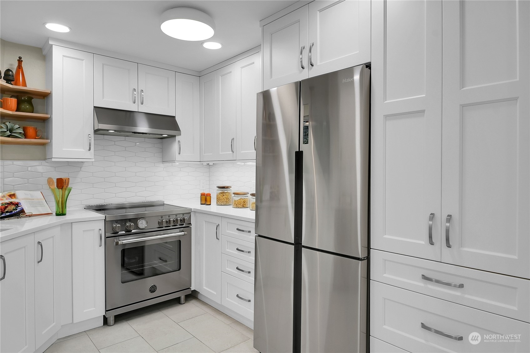 216 Aloha Street #103