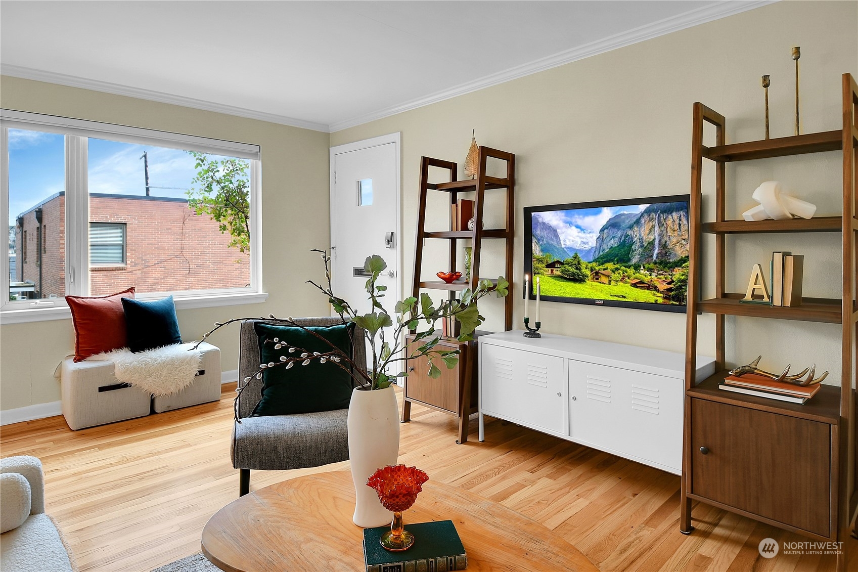 216 Aloha Street #103