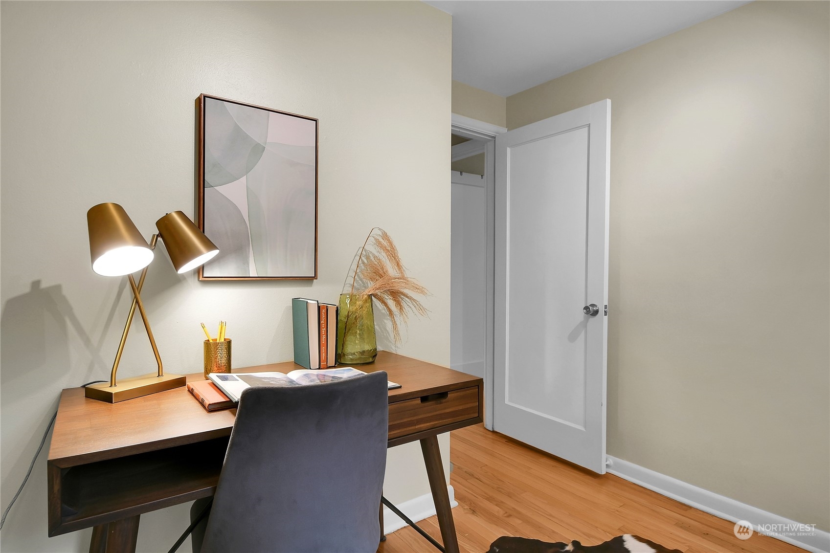 216 Aloha Street #103