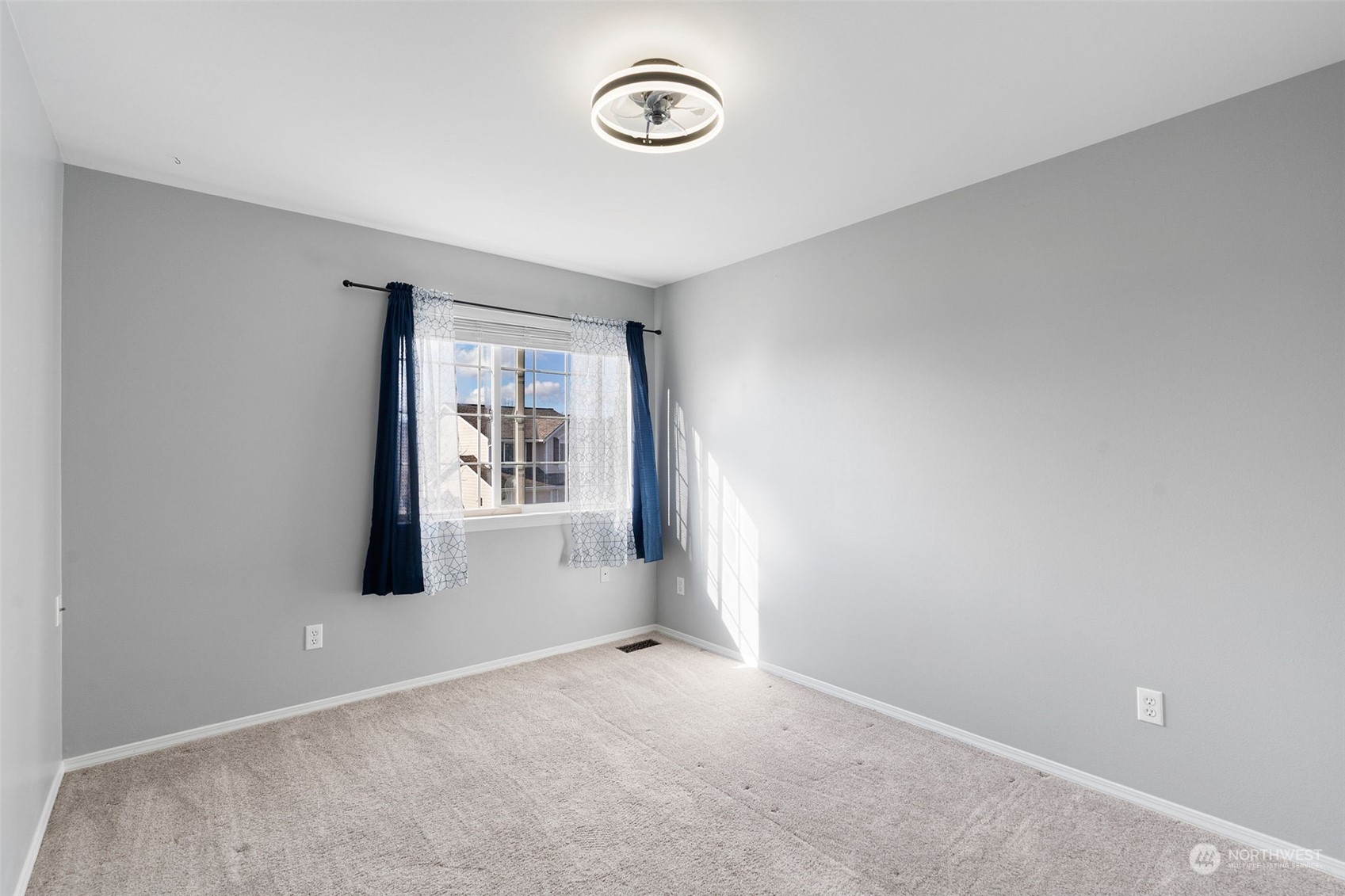 16887 Copper Mountain Road SE