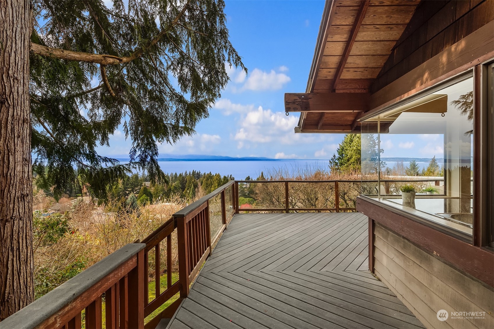 7405 172nd Street SW