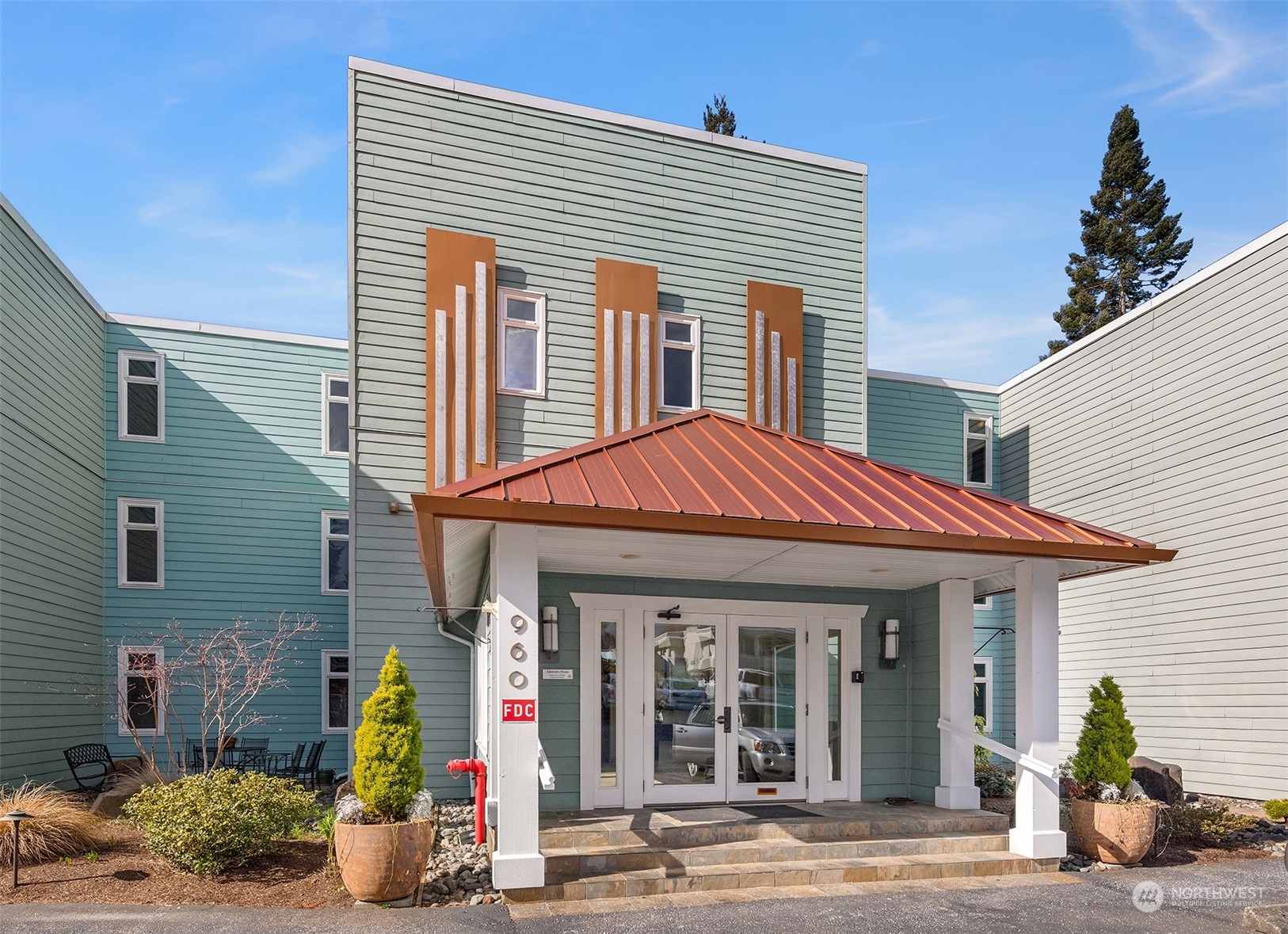 960 5th Avenue S #306