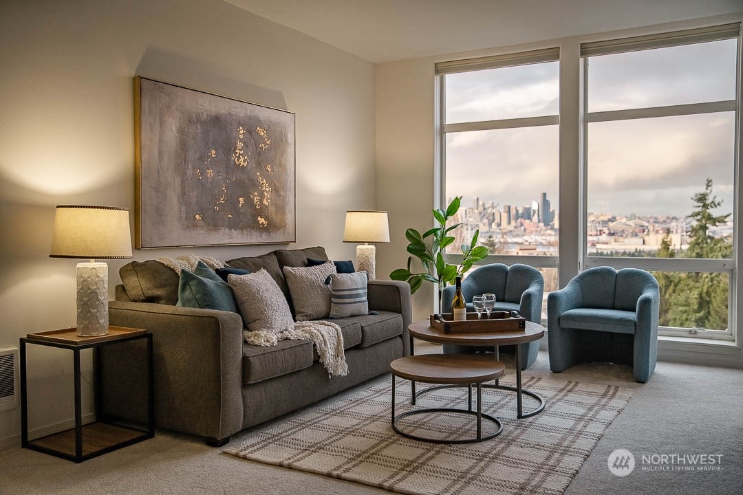 3221 SW Avalon Way ##404