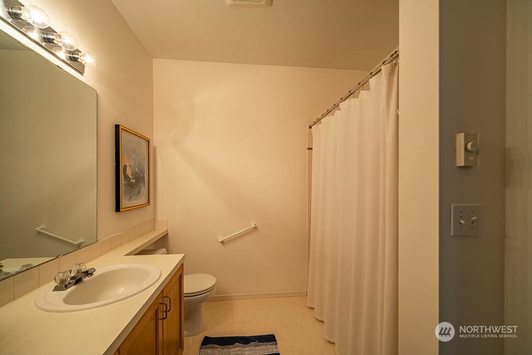 3221 SW Avalon Way ##404