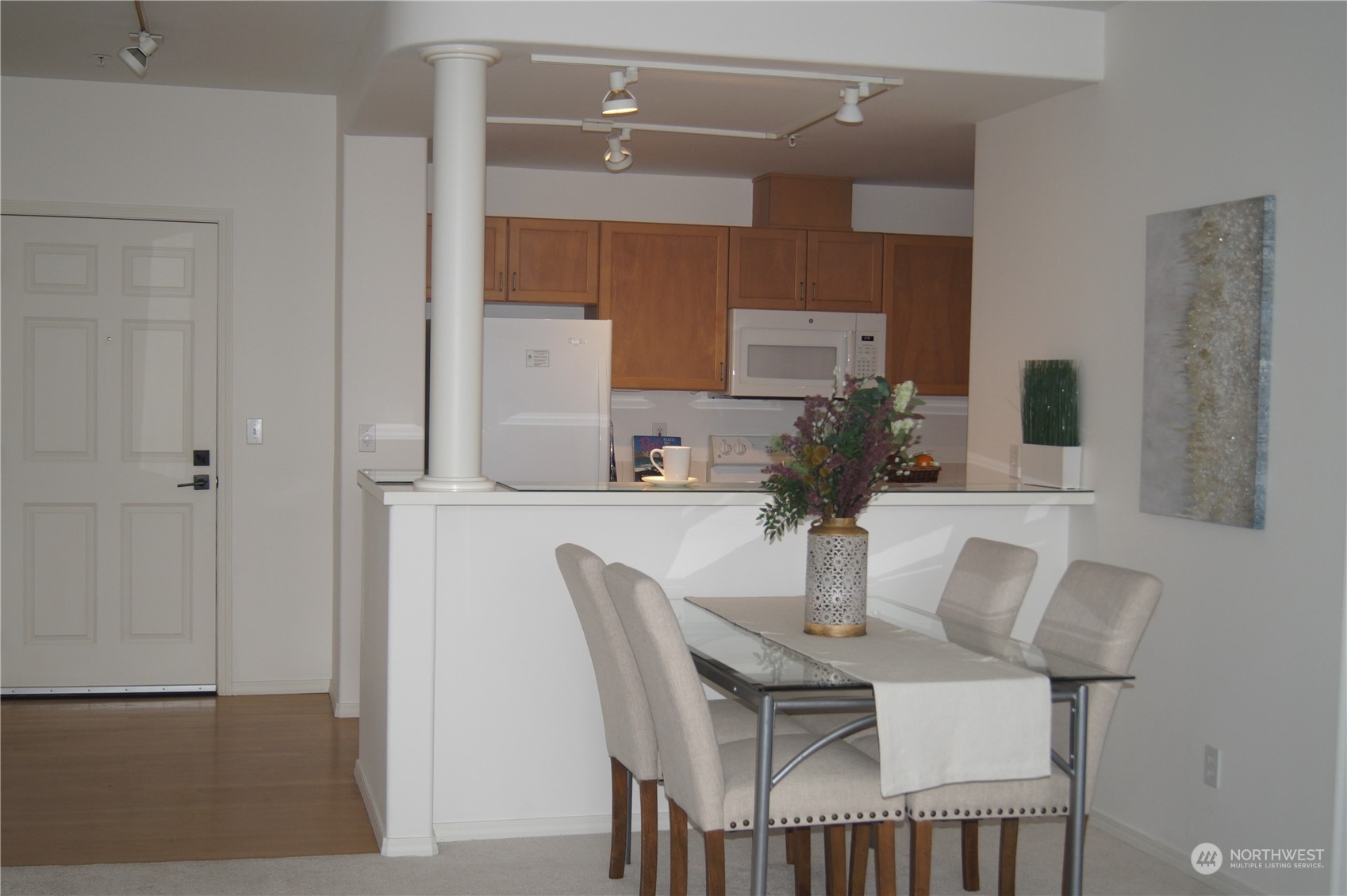 3221 SW Avalon Way ##404