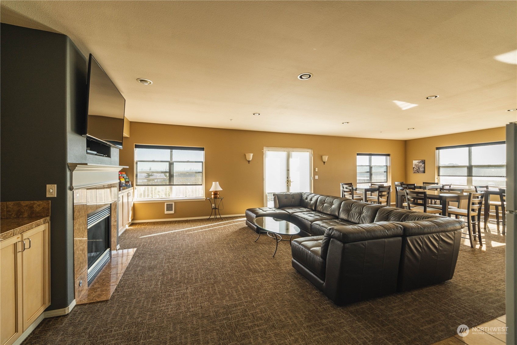 3221 SW Avalon Way ##404