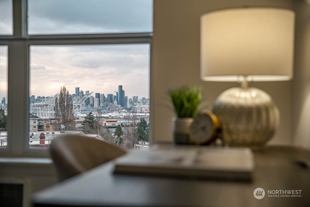 3221 SW Avalon Way ##404