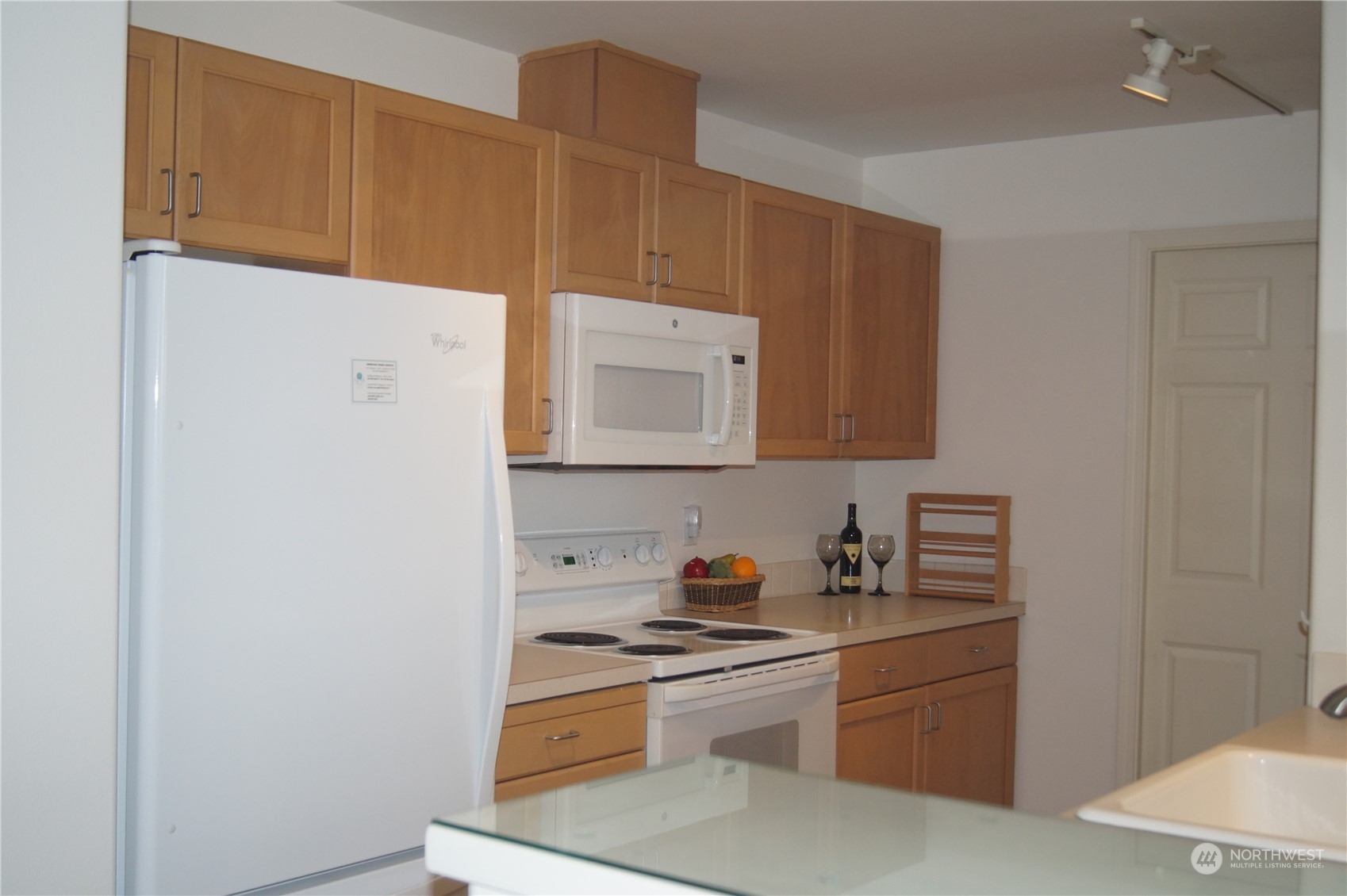 3221 SW Avalon Way ##404