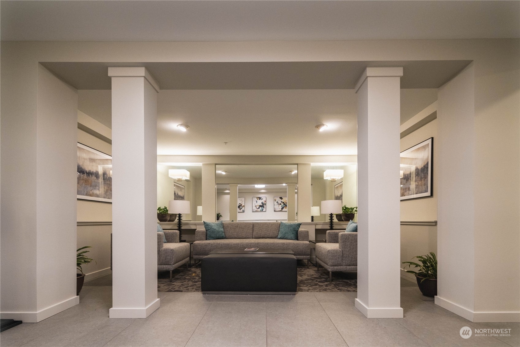 3221 SW Avalon Way ##404