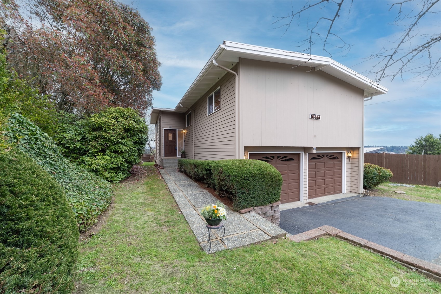 16444 10th Avenue SW