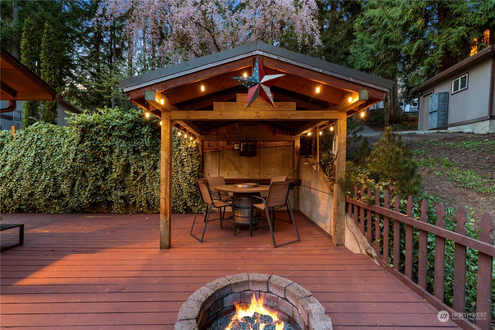 4704 West Tapps Drive E