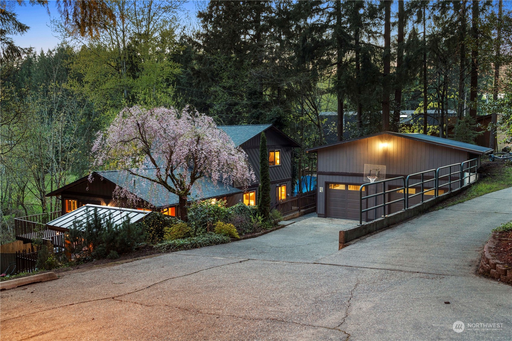 4704 West Tapps Drive E