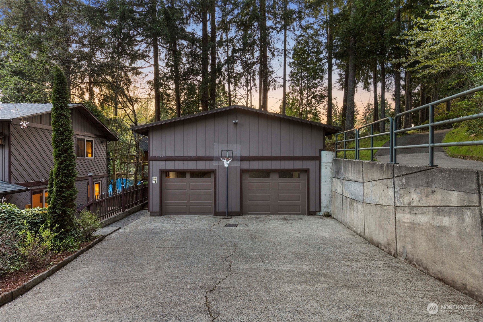 4704 West Tapps Drive E