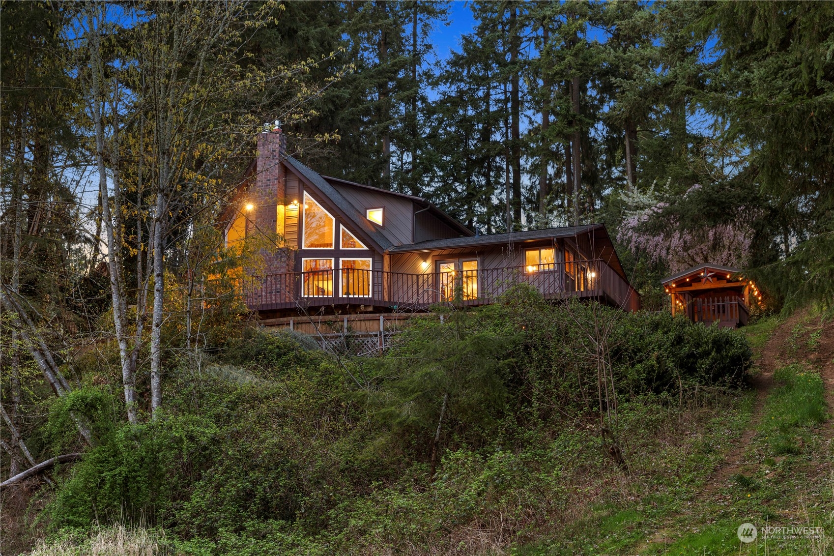 4704 West Tapps Drive E