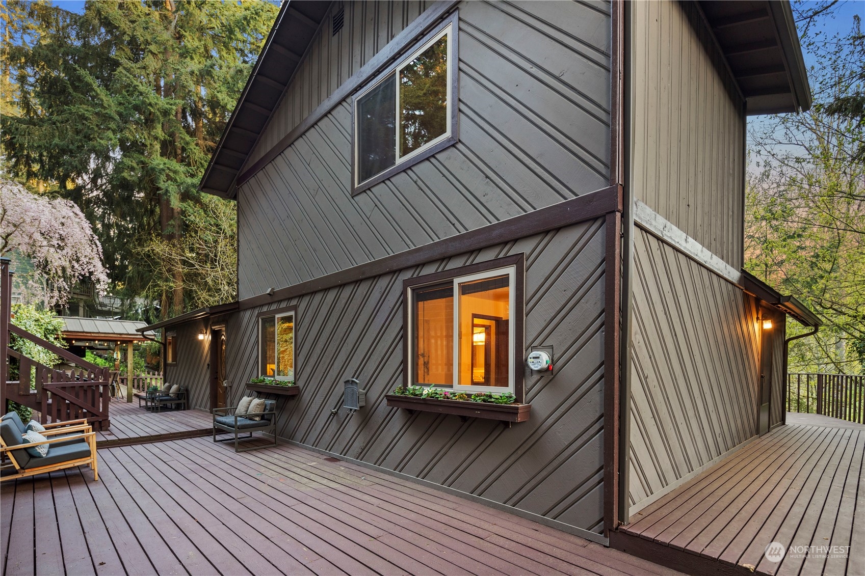 4704 West Tapps Drive E