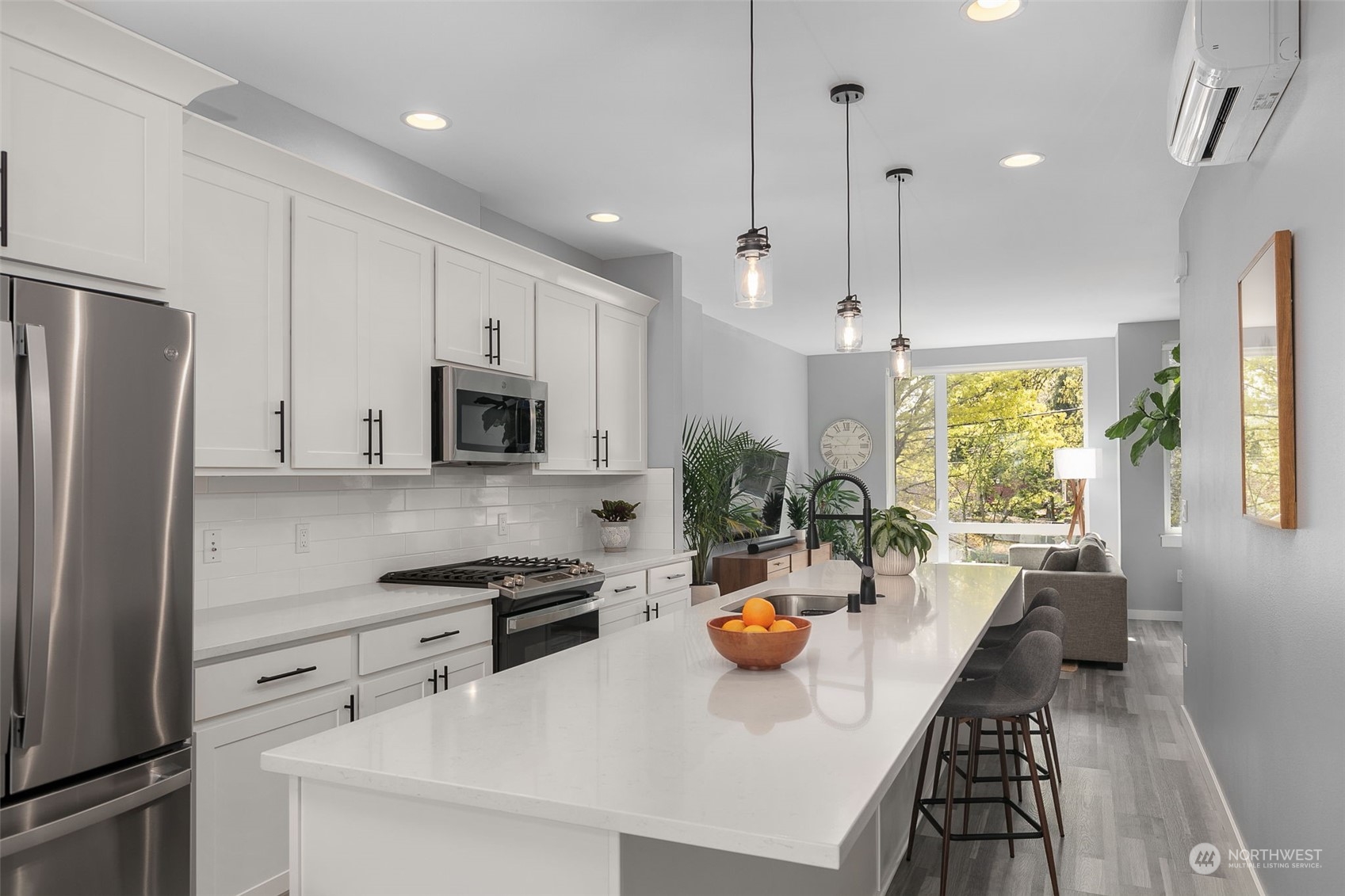 3546 S Graham Street