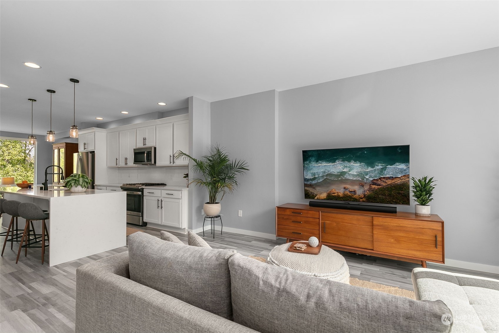 3546 S Graham Street