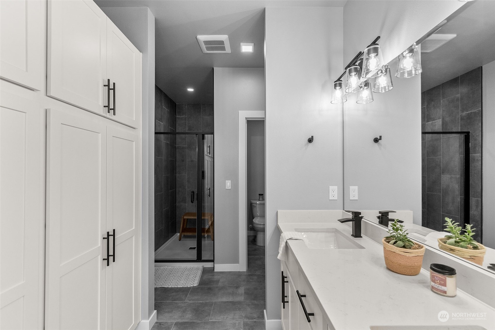 3546 S Graham Street