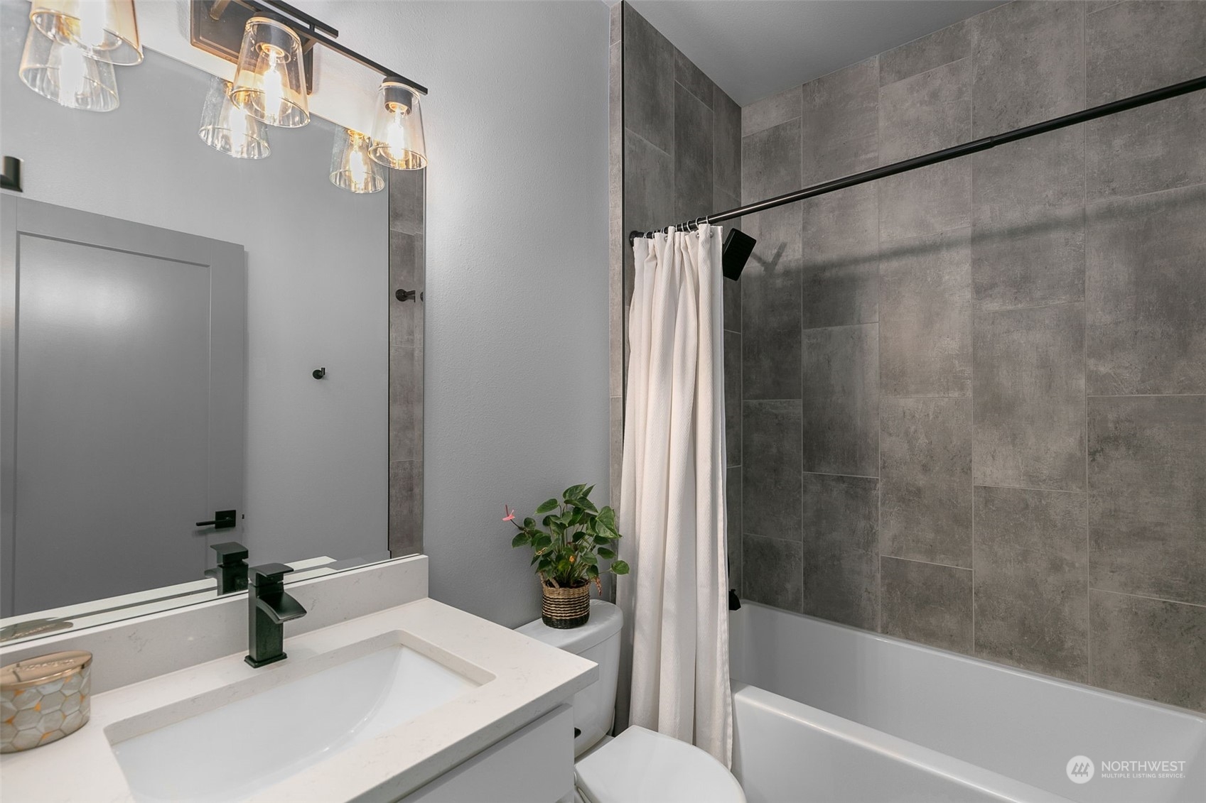 3546 S Graham Street