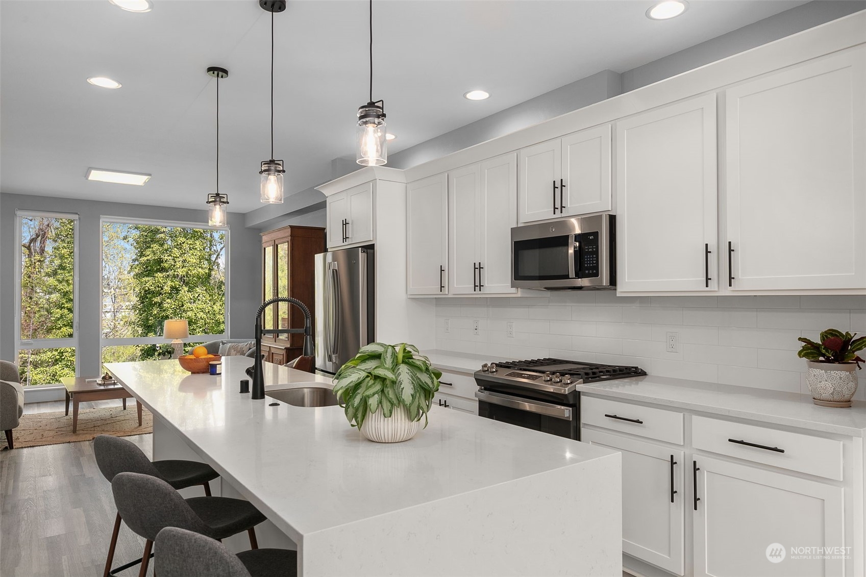 3546 S Graham Street