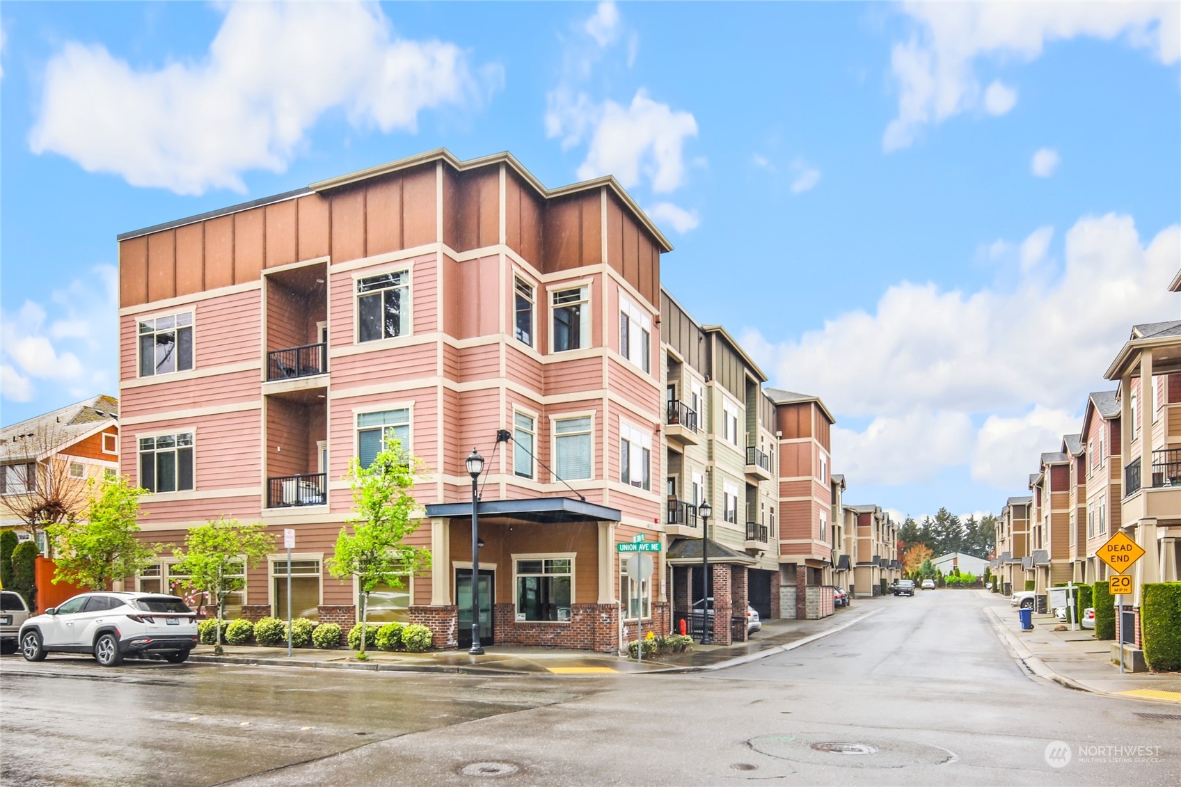 4005 NE 3rd Place #3E