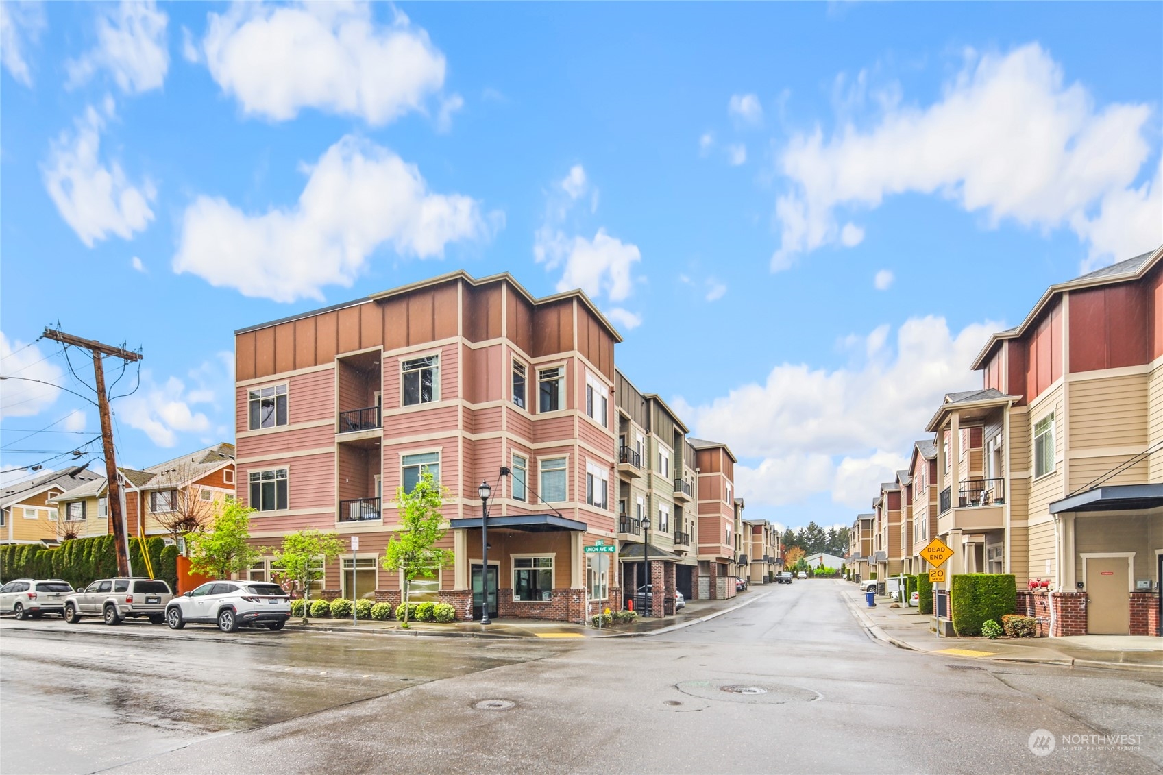 4005 NE 3rd Place #3E