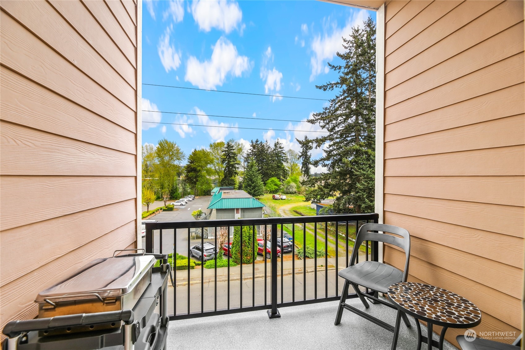 4005 NE 3rd Place #3E