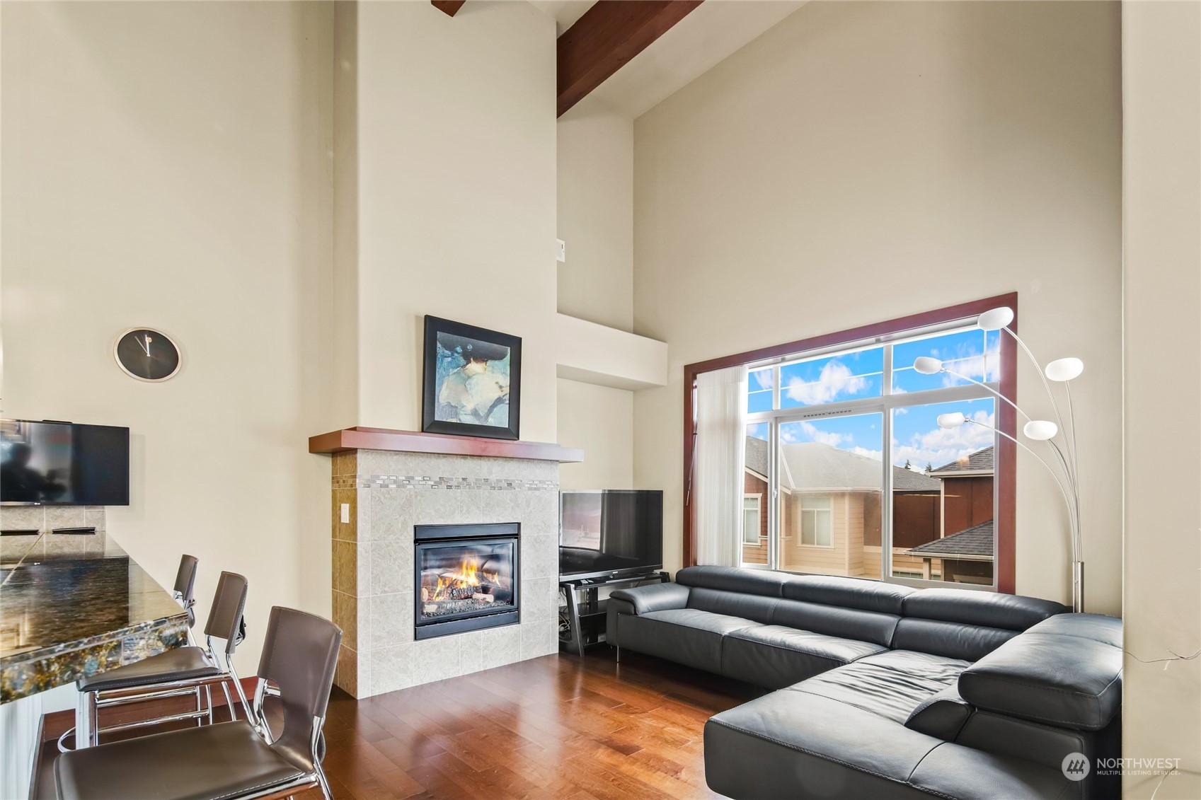 4005 NE 3rd Place #3E