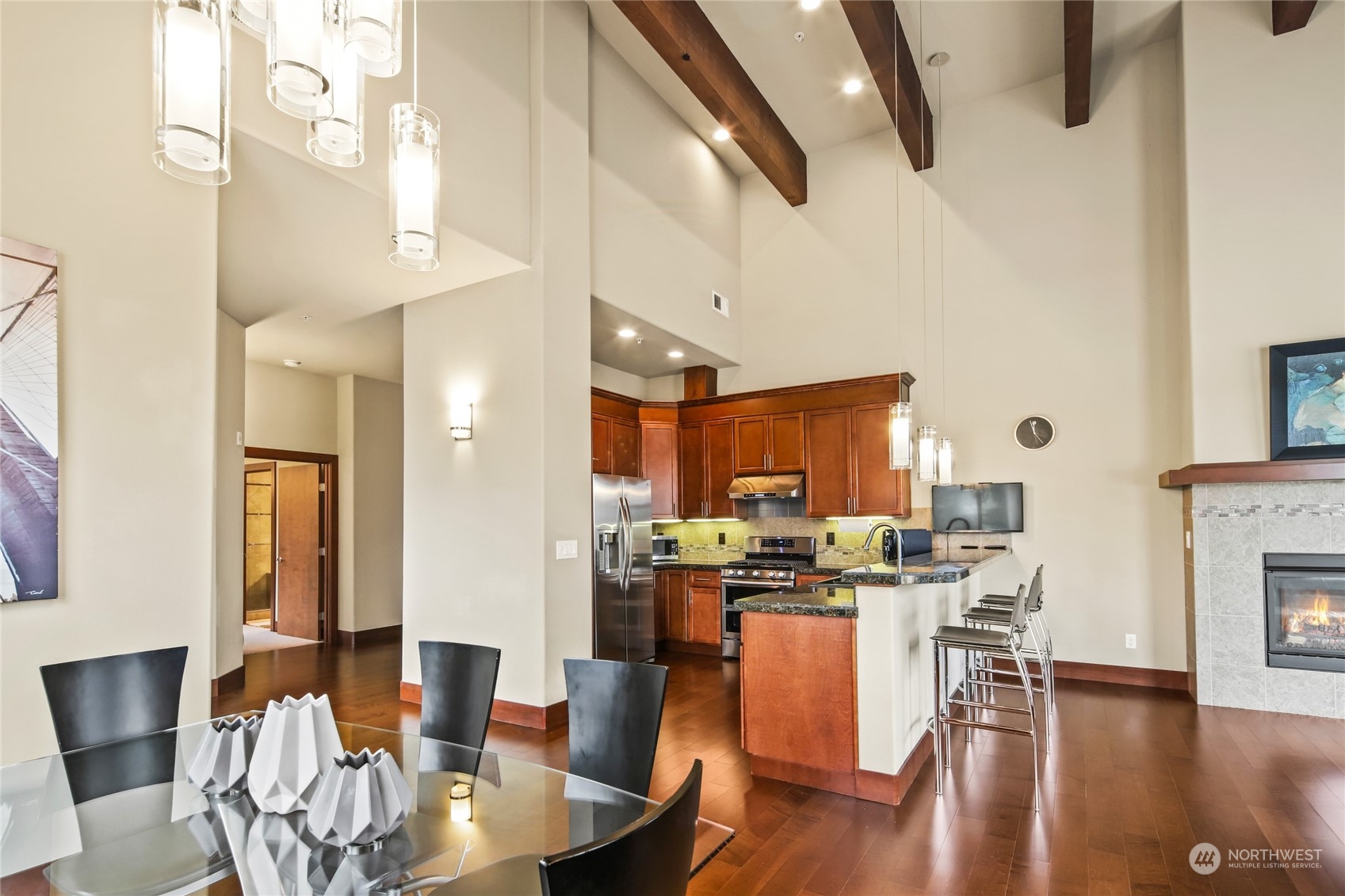 4005 NE 3rd Place #3E