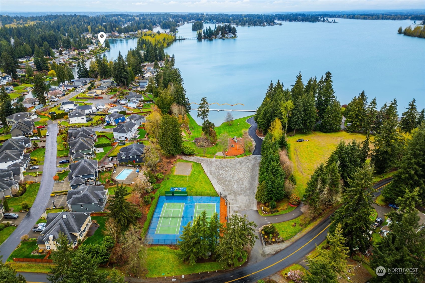 4739 Lakeridge Drive E