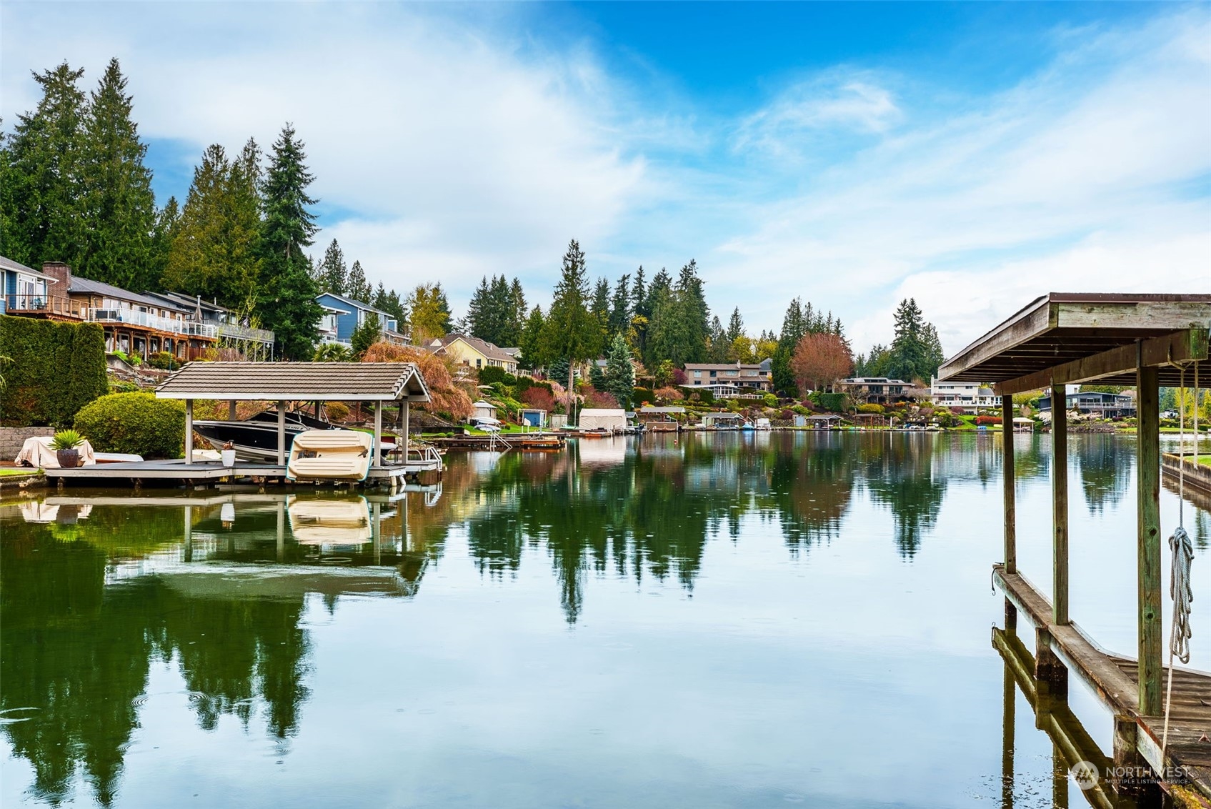 4739 Lakeridge Drive E