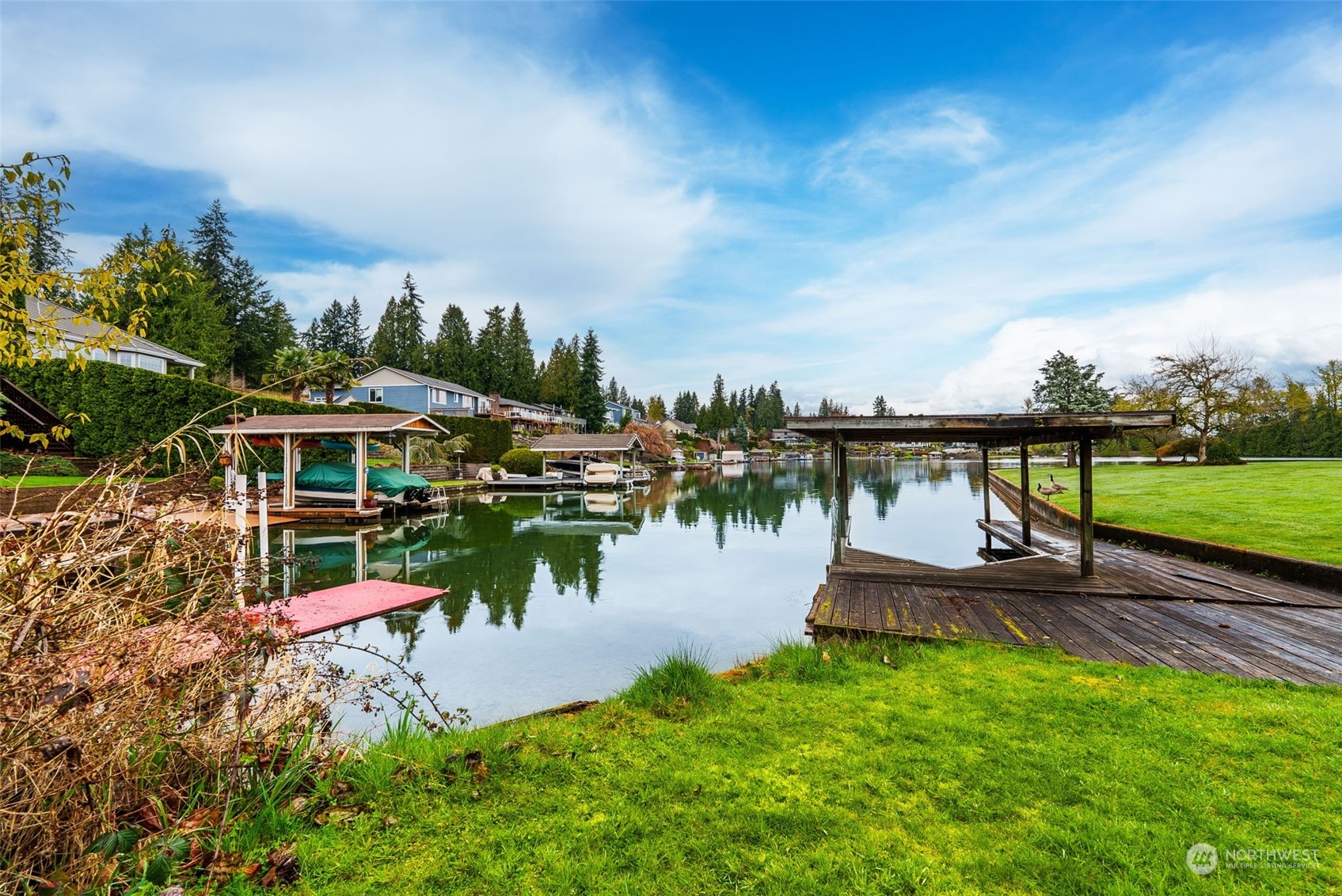 4739 Lakeridge Drive E