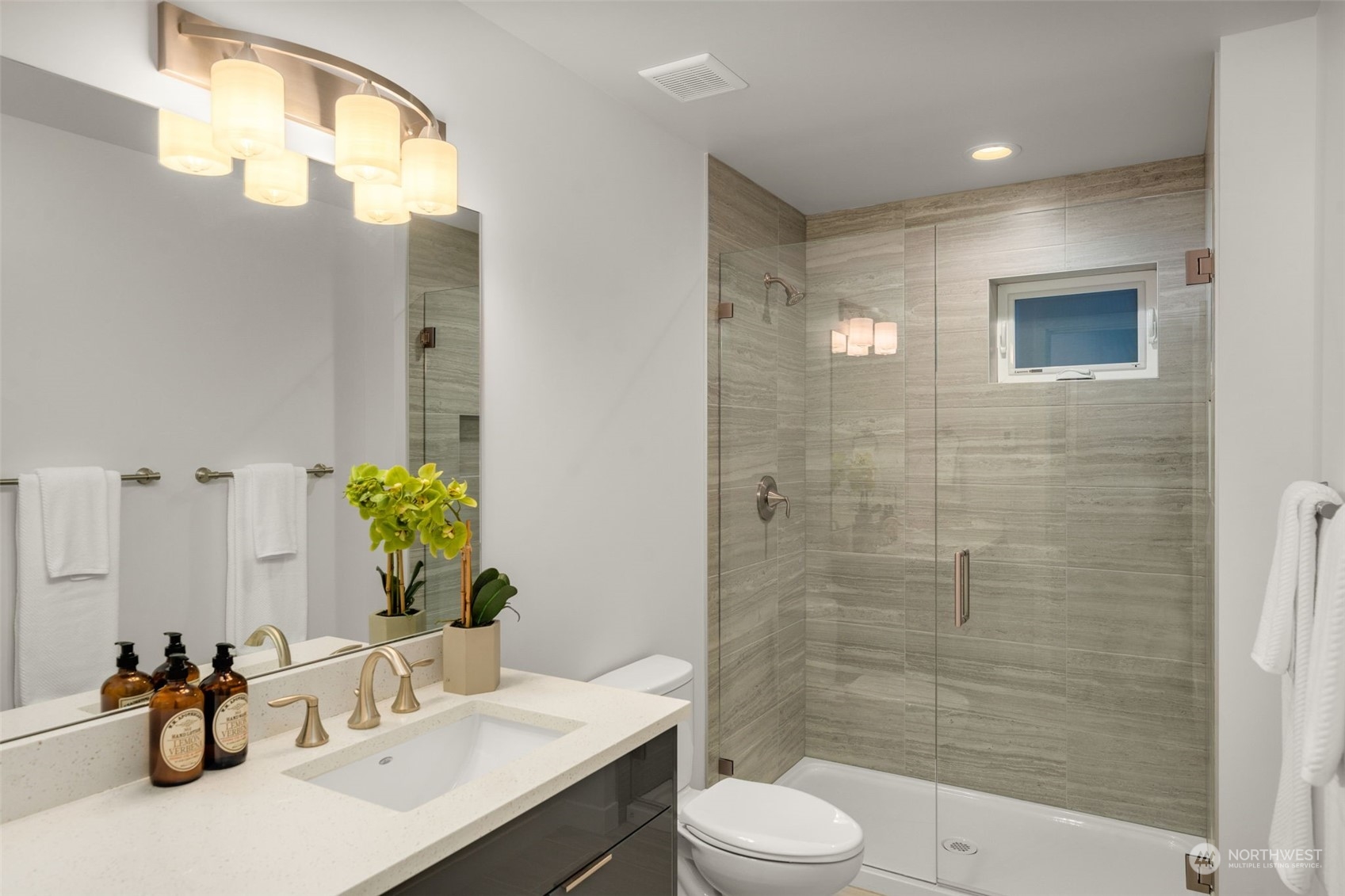 123 26th Avenue E Unit: B