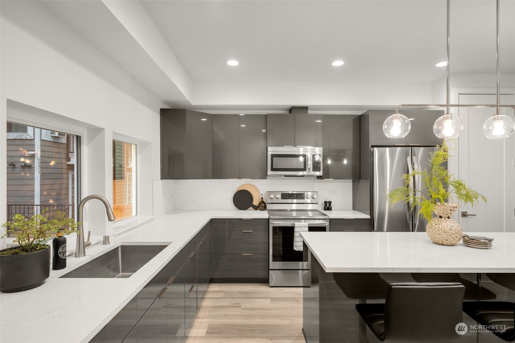 123 26th Avenue E Unit: B