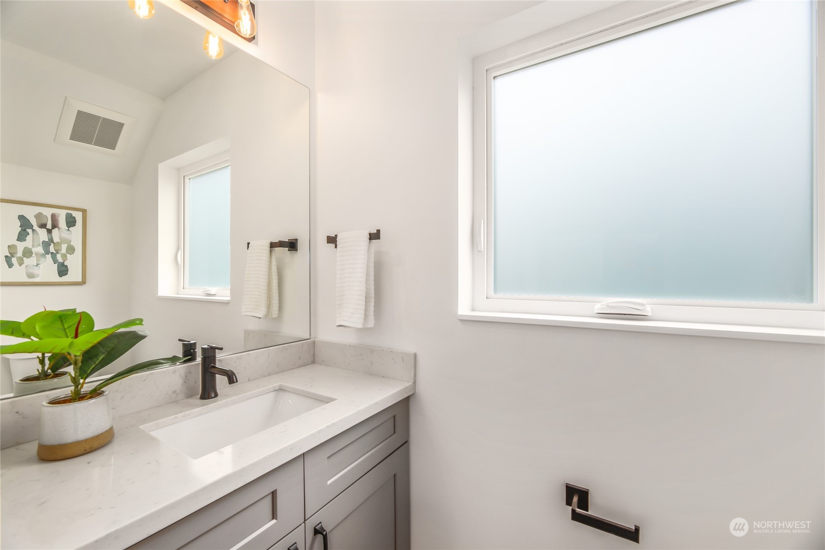 5012 -B 42nd Avenue SW