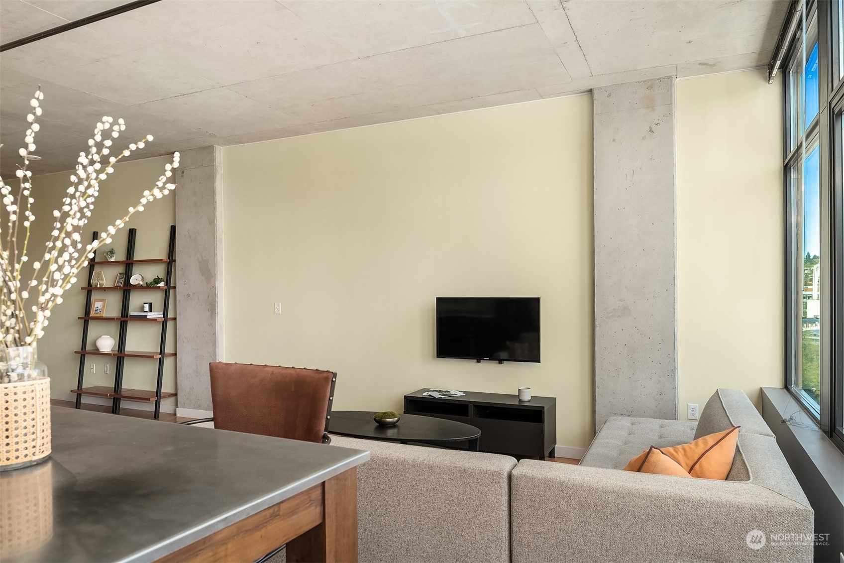 2720 3rd Avenue #905